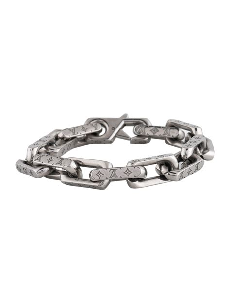 monogram chain chain bracelet.